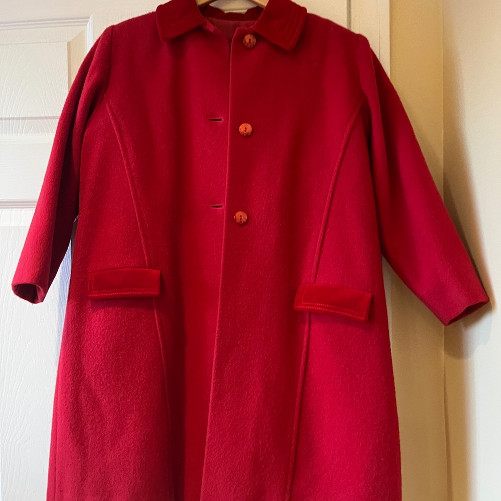 Red Children’s (Girls) Wool Winter Coat with velvet collar, Lizza’s, Size 10